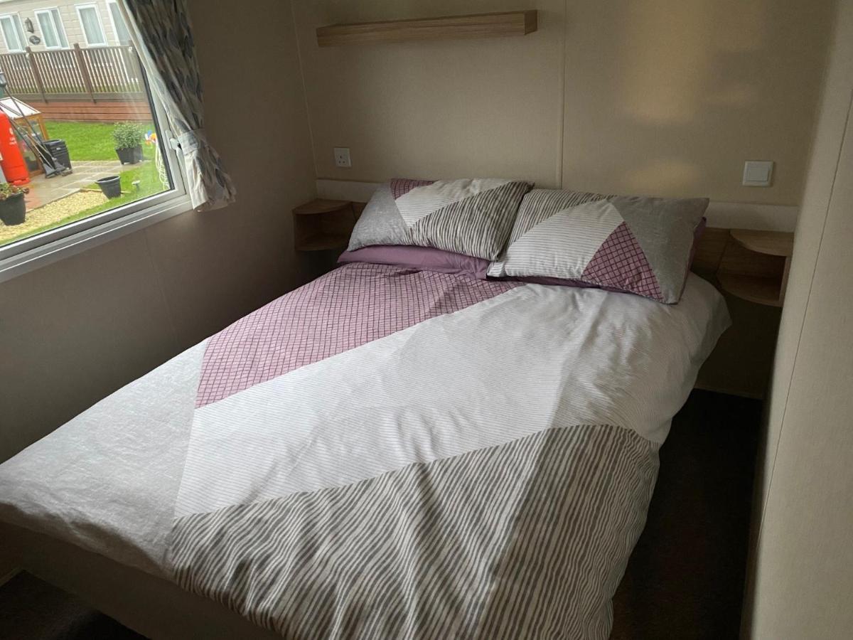Willow Lodge Crowle  Ngoại thất bức ảnh